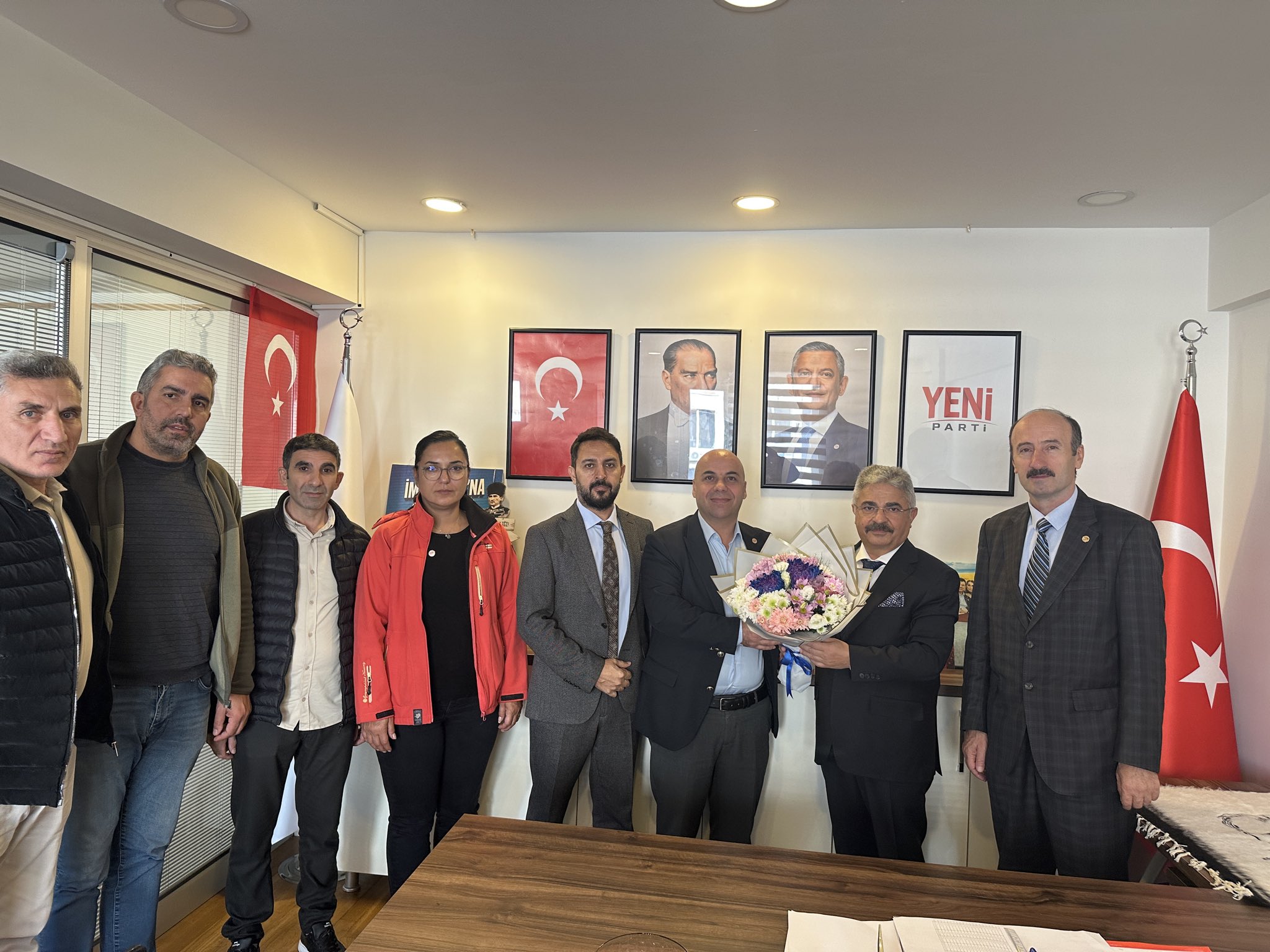 Sultanbeyli Kuyumcular Derneği'nden siyasi партияlara ziyaret